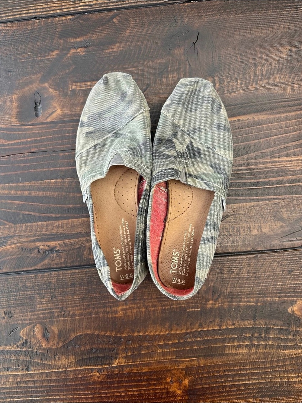 TOMS Camo Size 6.5